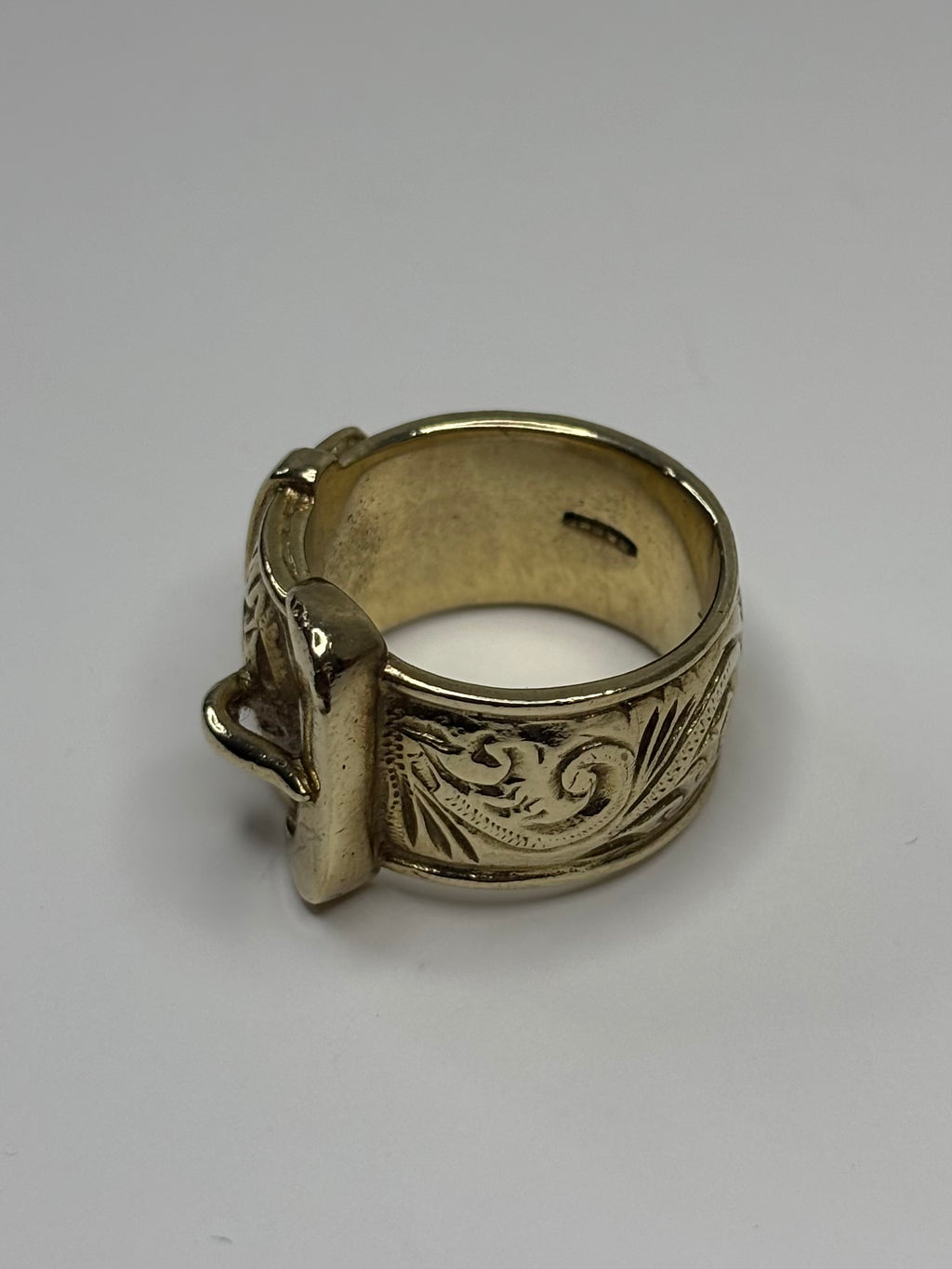 9ct Gold Buckle Ring 28.7g Size X Excellent Condition