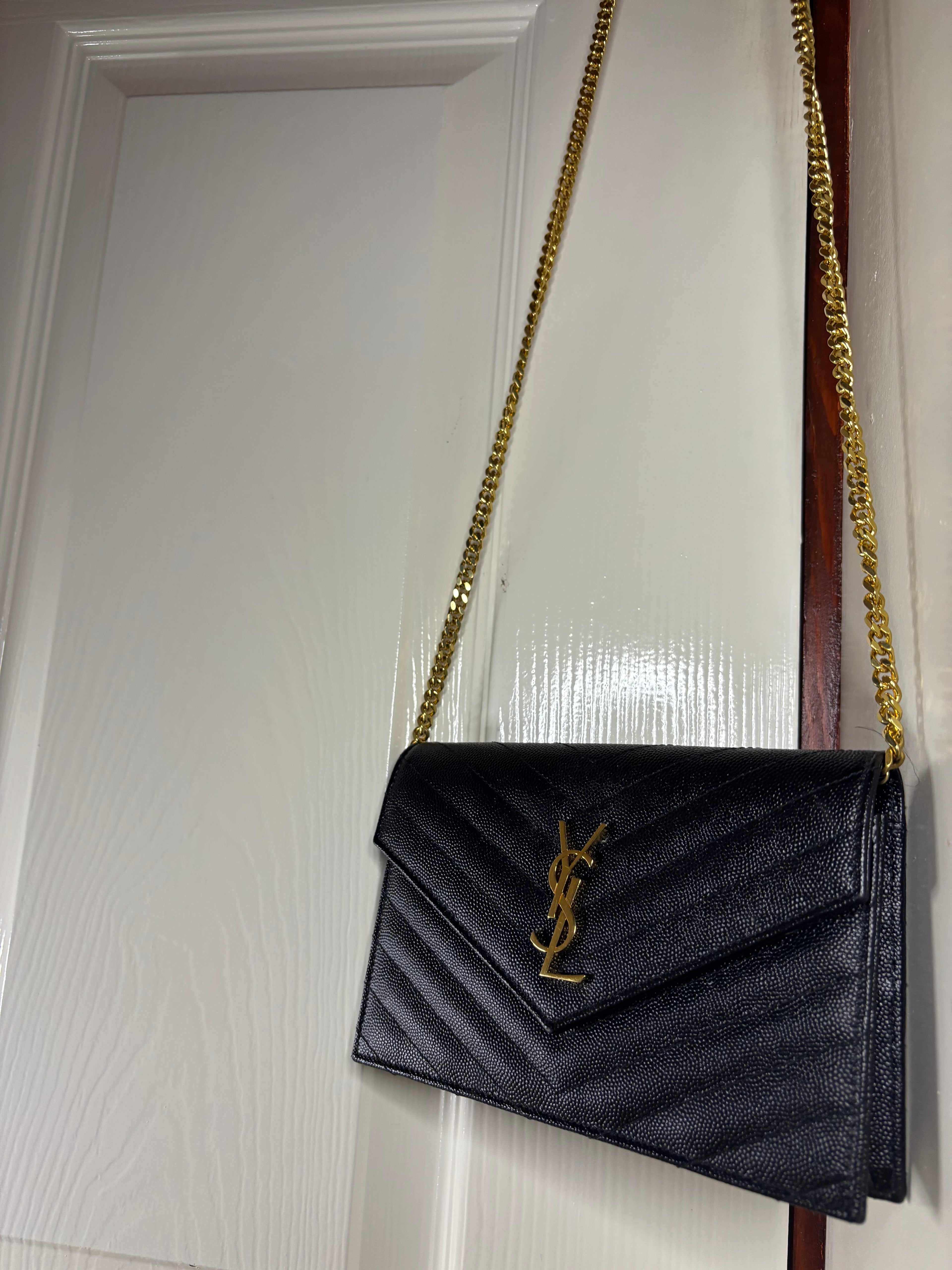 YSL Yves Saint Laurent Cassandre Envelope Chain Wallet Excellent Condition