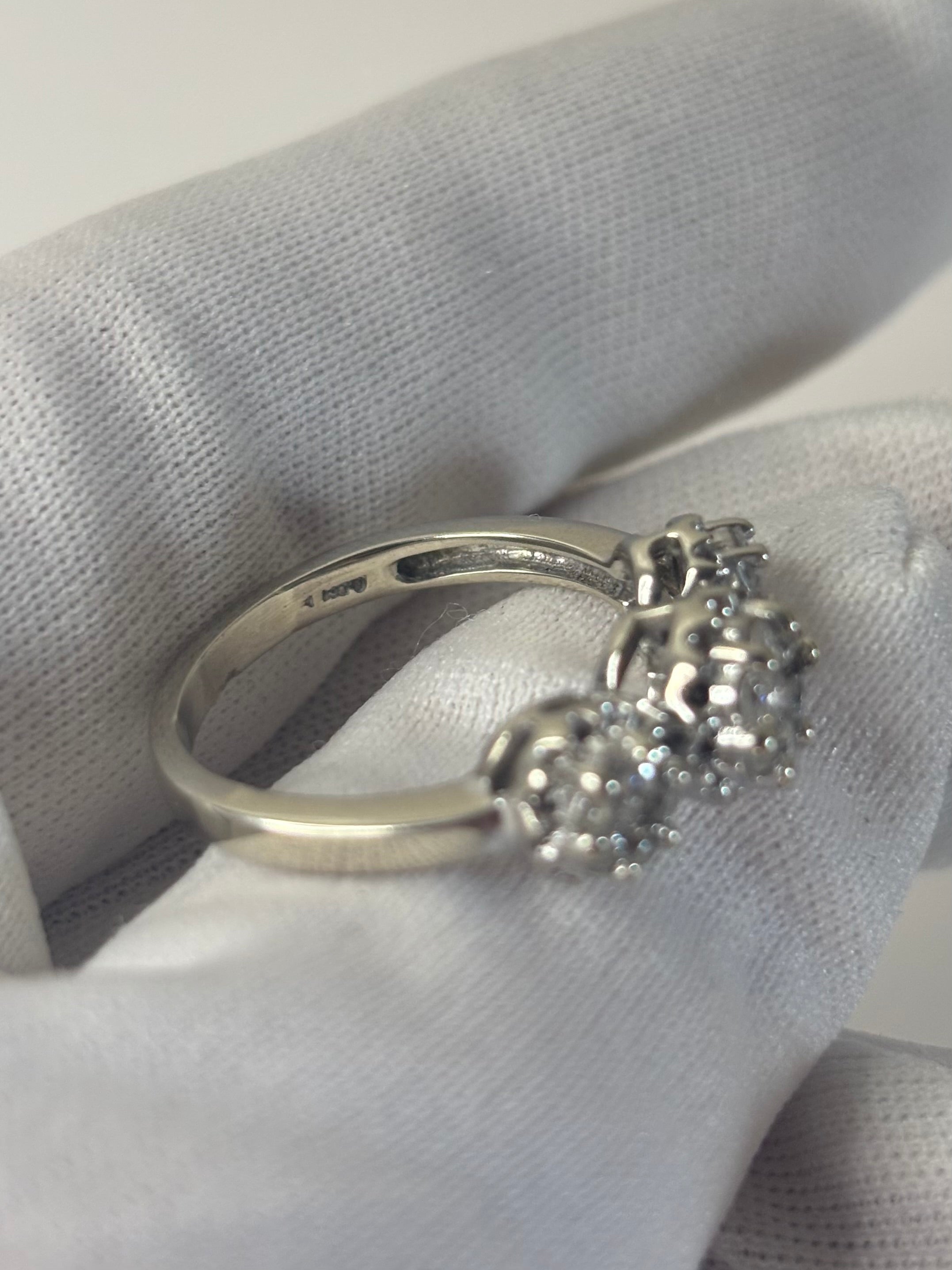 14ct White Gold 1ct Diamond Triple Cluster Ring 4.6g Size P Great Condition