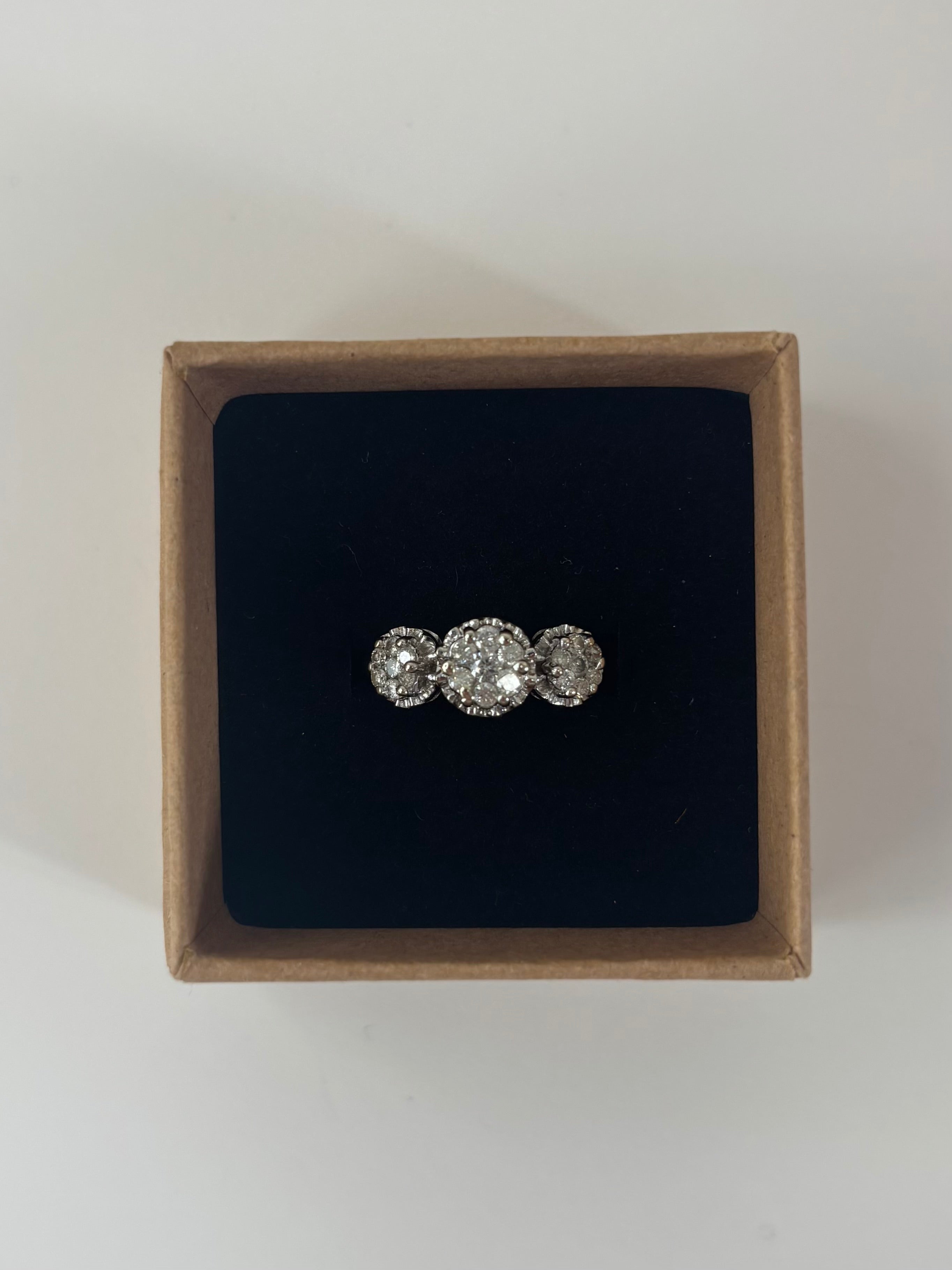 14ct White Gold 1ct Diamond Triple Cluster Ring 4.6g Size P Great Condition