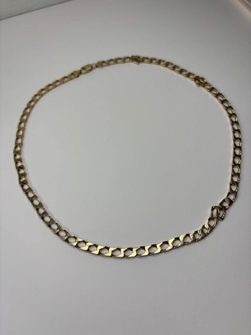 9ct Yellow Gold Curb Chain Great Condition 22.3g 19”