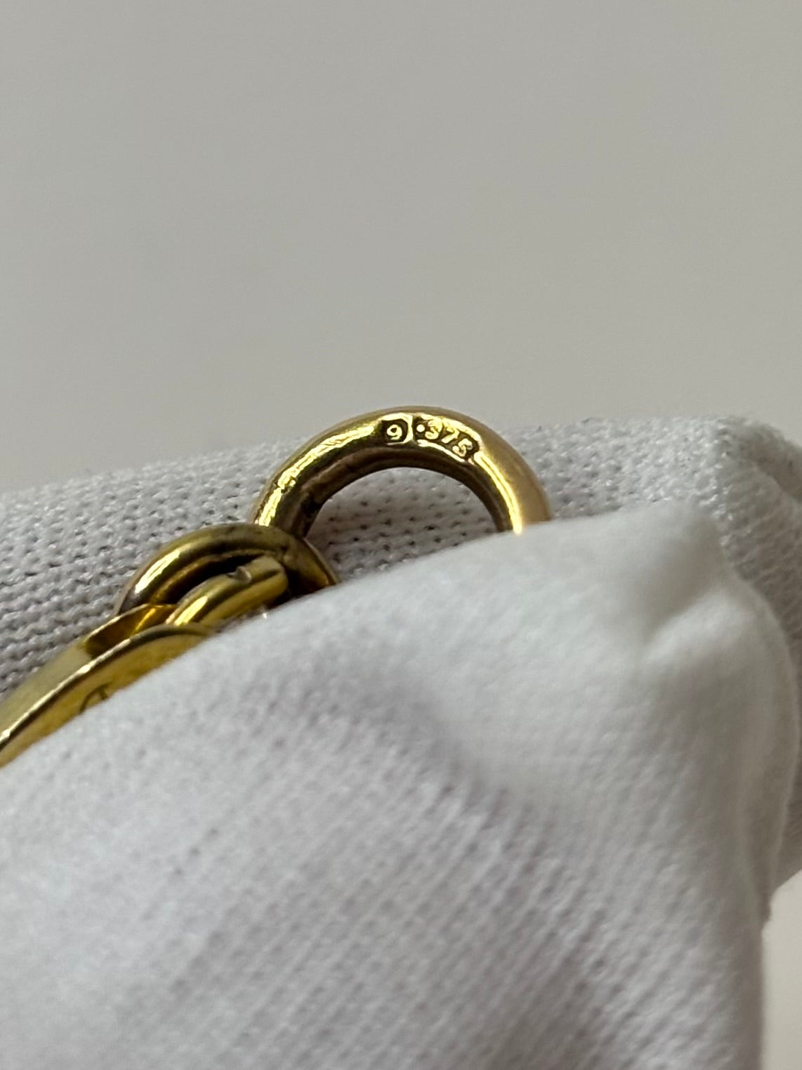 9ct Yellow Gold Padlock Bracelet Good Condition Hallmarked 18.8g 7”