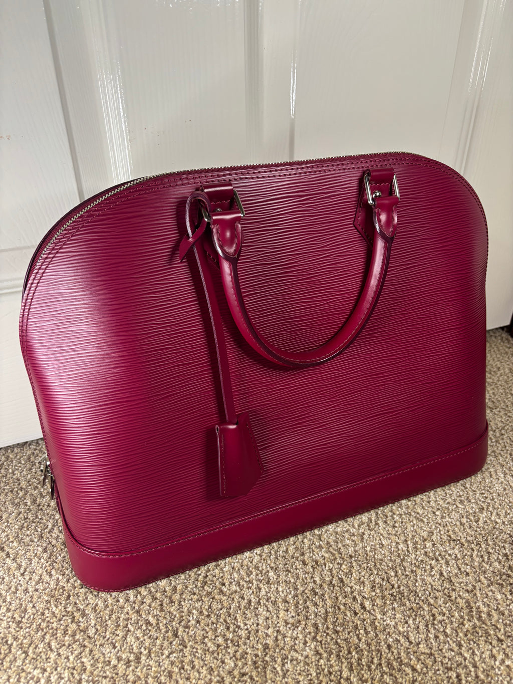 Louis Vuitton PM Alma Epi Leather In Fuchsia Red Great Condition