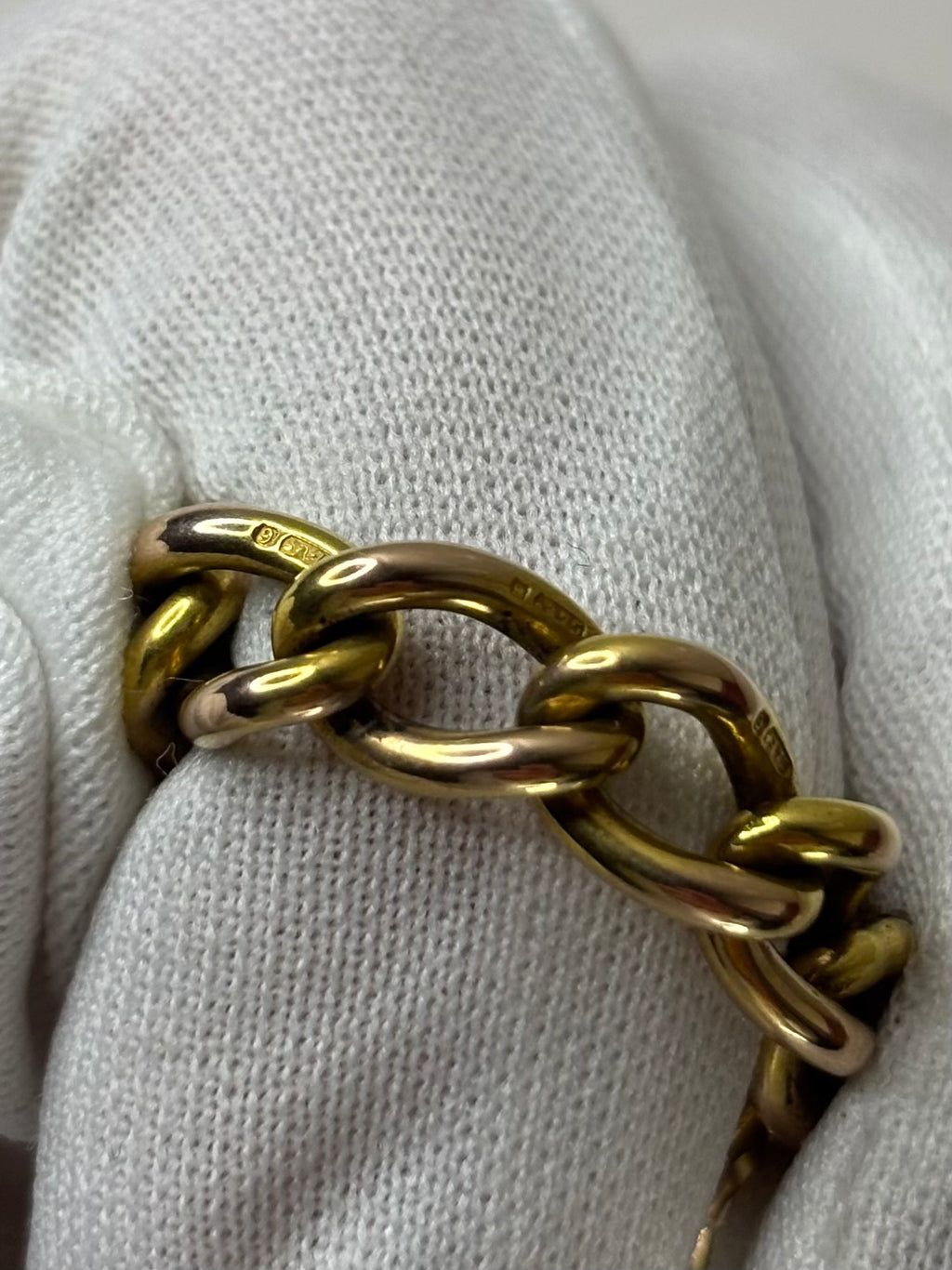 9ct Yellow Gold Padlock Bracelet Good Condition Hallmarked 18.8g 7”