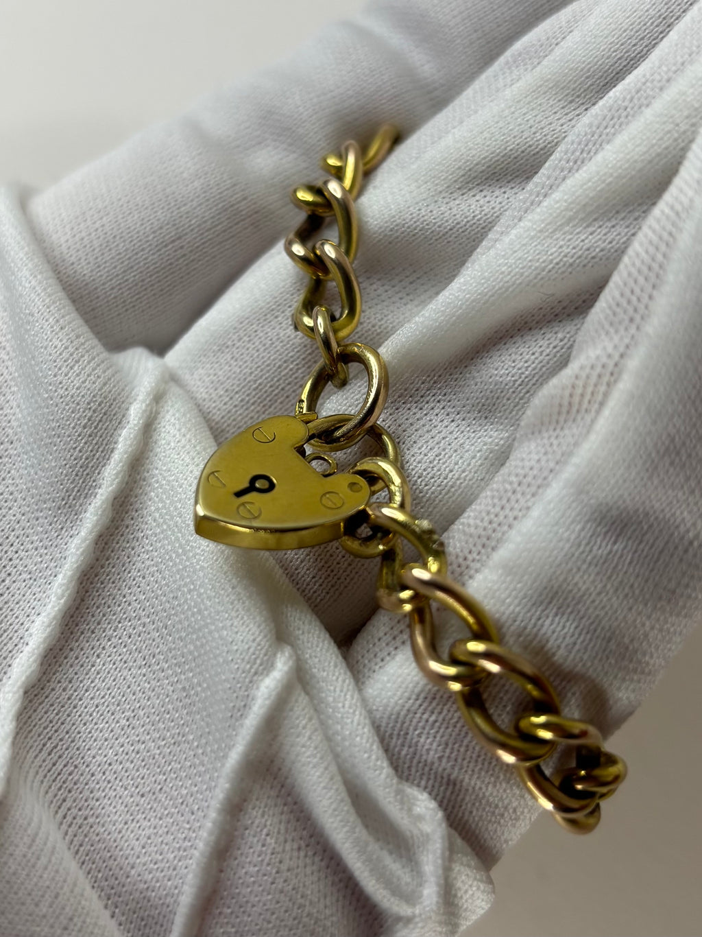 9ct Yellow Gold Padlock Bracelet Good Condition Hallmarked 18.8g 7”