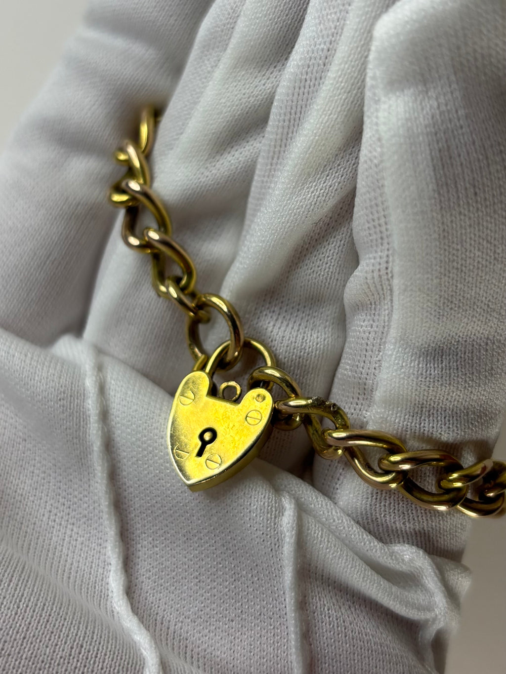 9ct Yellow Gold Padlock Bracelet Good Condition Hallmarked 18.8g 7”