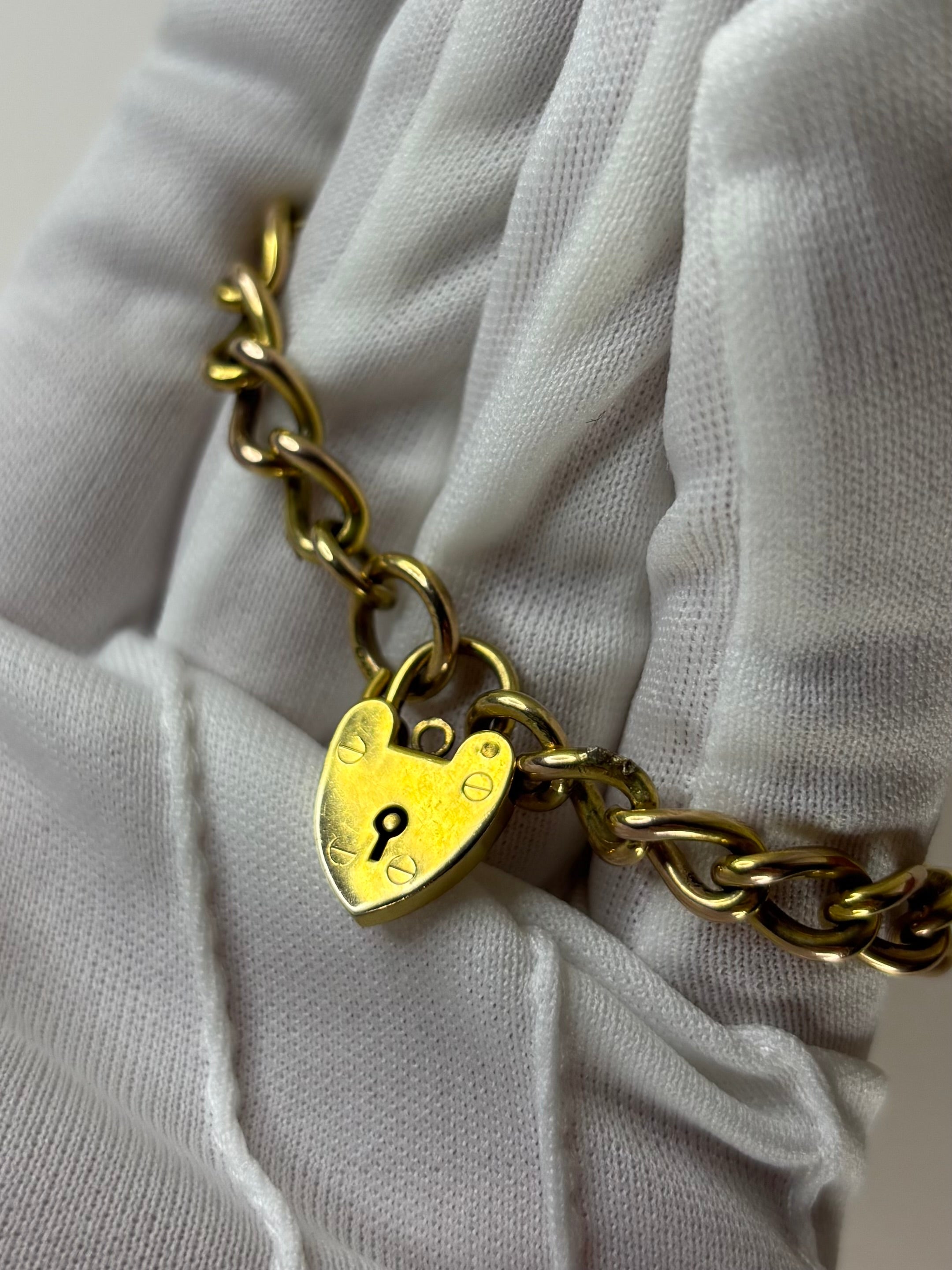 9ct Yellow Gold Padlock Bracelet Good Condition Hallmarked 18.8g 7”