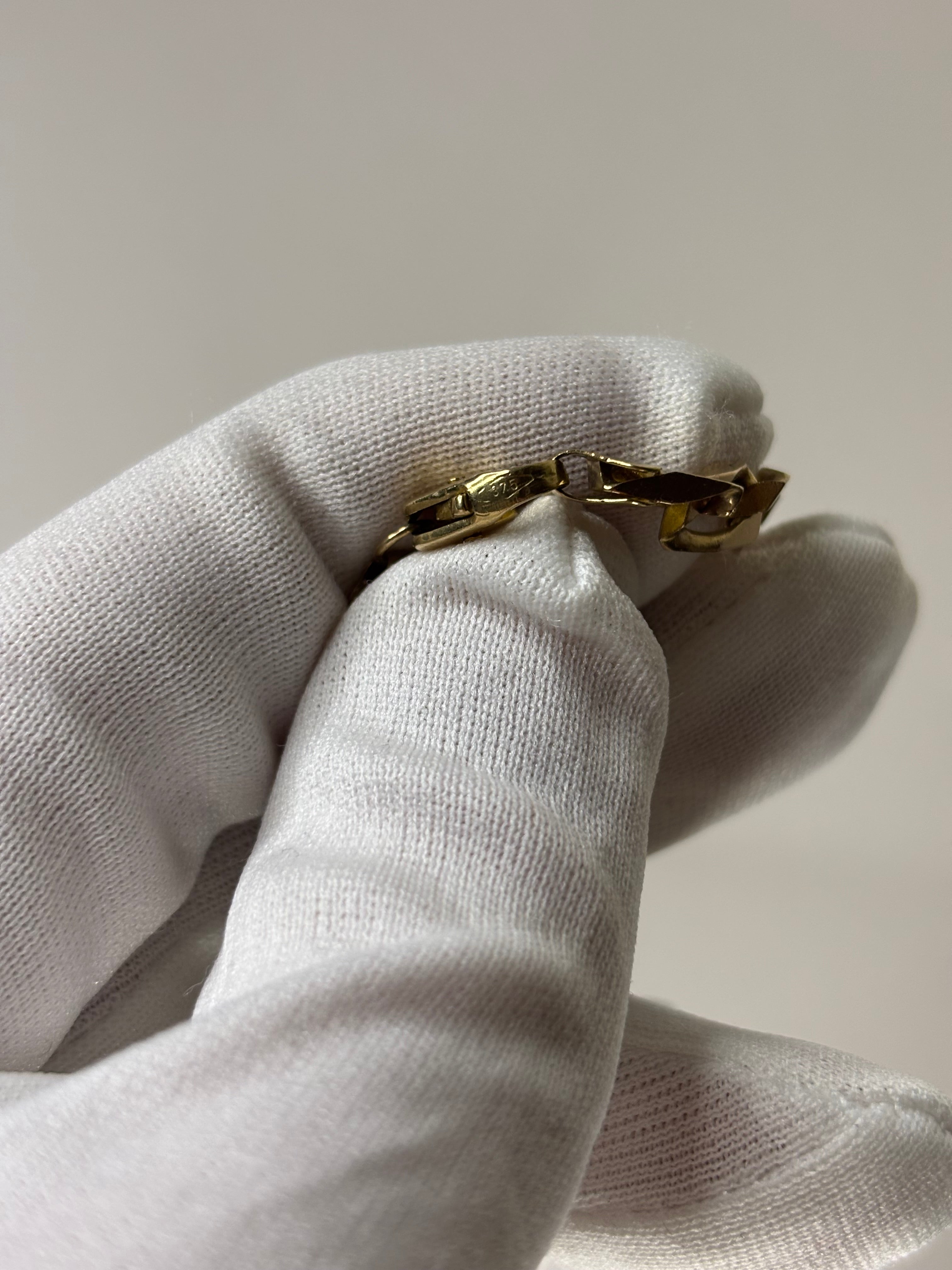 9ct Yellow Gold Curb Chain Great Condition 22.3g 19”