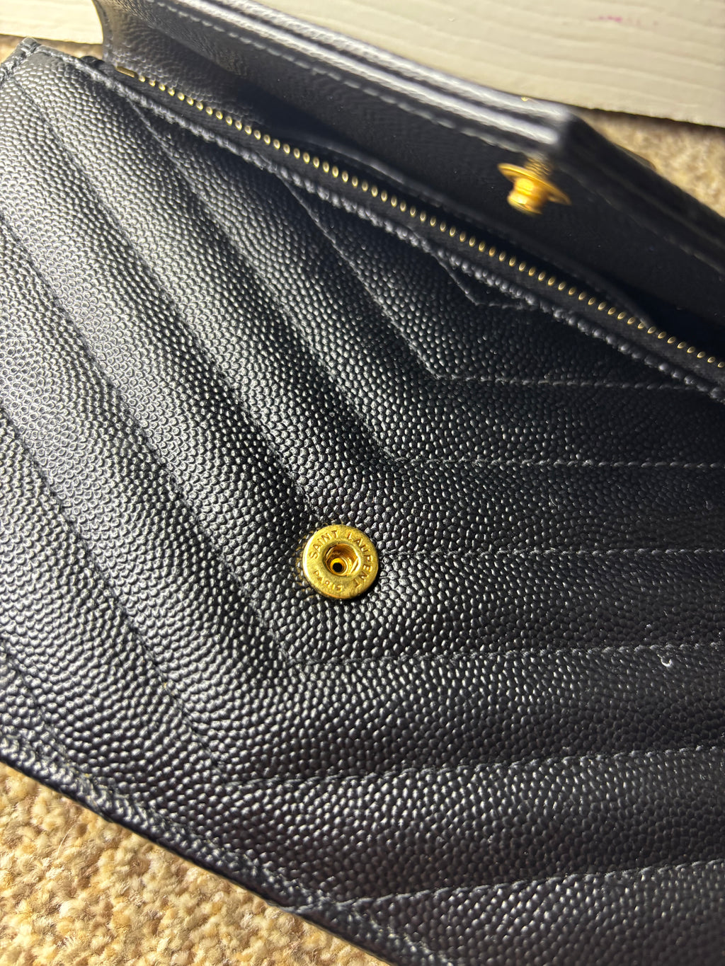 YSL Yves Saint Laurent Cassandre Envelope Chain Wallet Excellent Condition