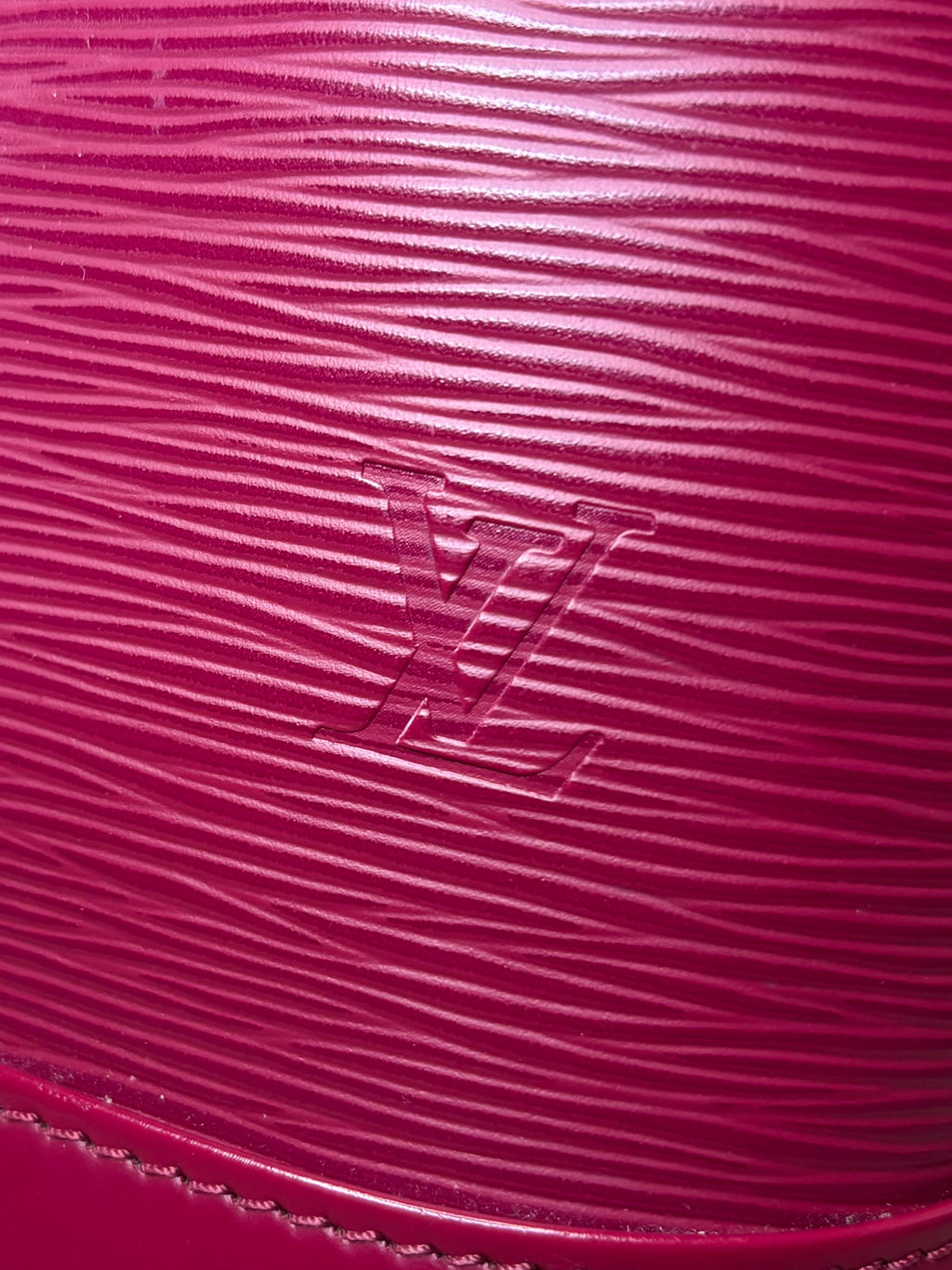 Louis Vuitton PM Alma Epi Leather In Fuchsia Red Great Condition