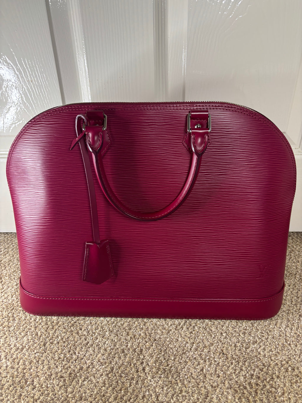 Louis Vuitton PM Alma Epi Leather In Fuchsia Red Great Condition