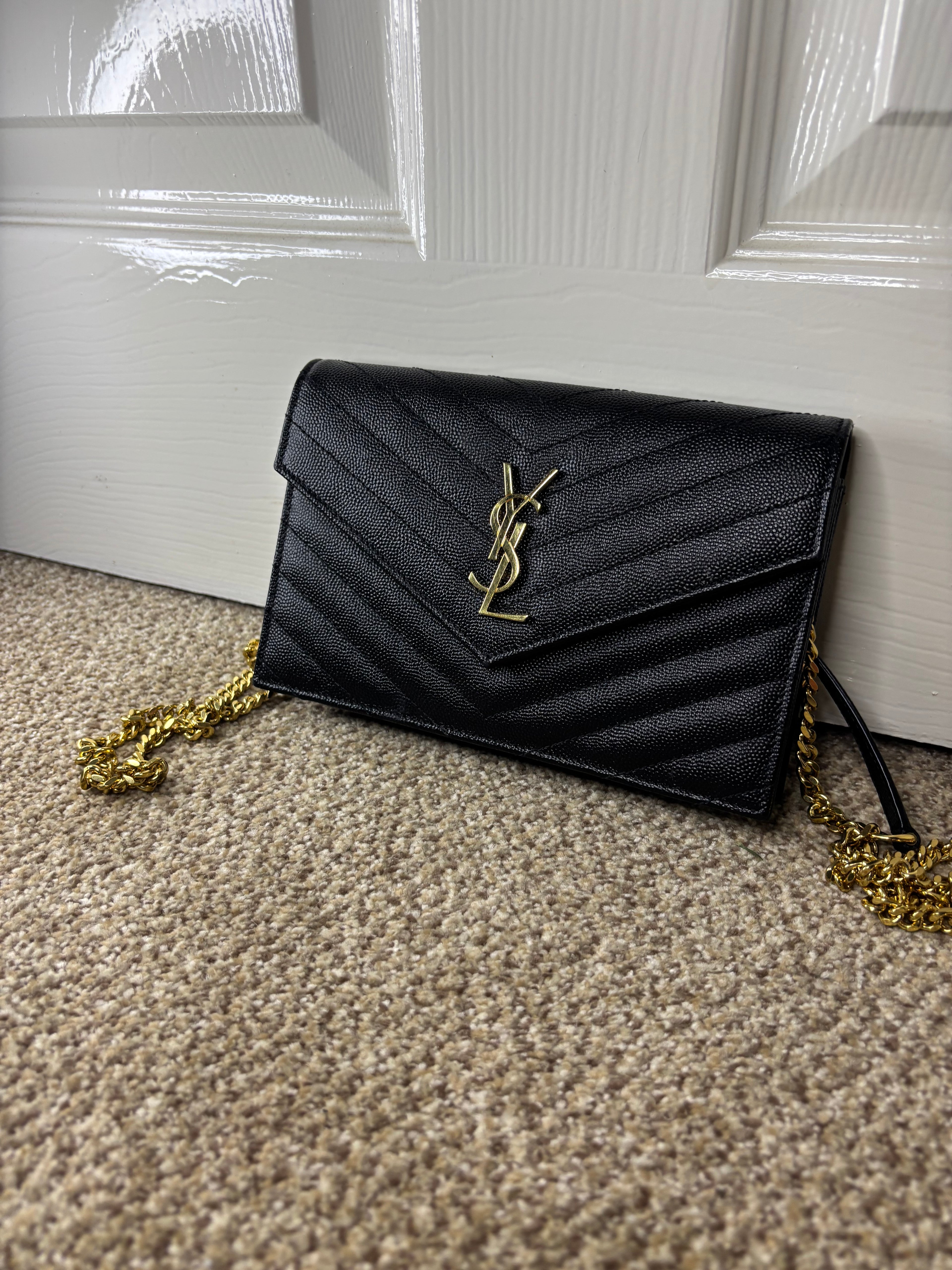 YSL Yves Saint Laurent Cassandre Envelope Chain Wallet Excellent Condition