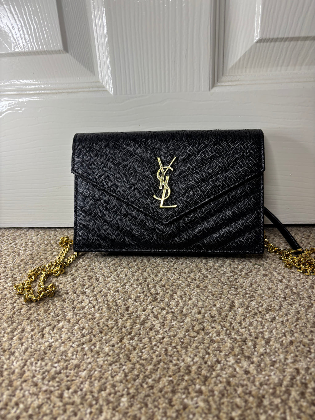 YSL Yves Saint Laurent Cassandre Envelope Chain Wallet Excellent Condition